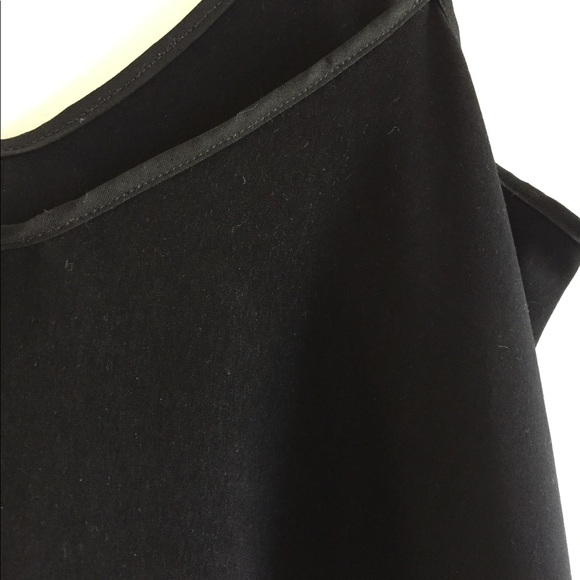 Silky black jumpsuit - Picture 8 of 10